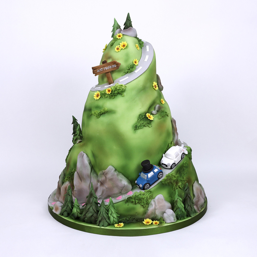 Mountain wedding cake