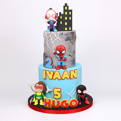 Spiderman cake